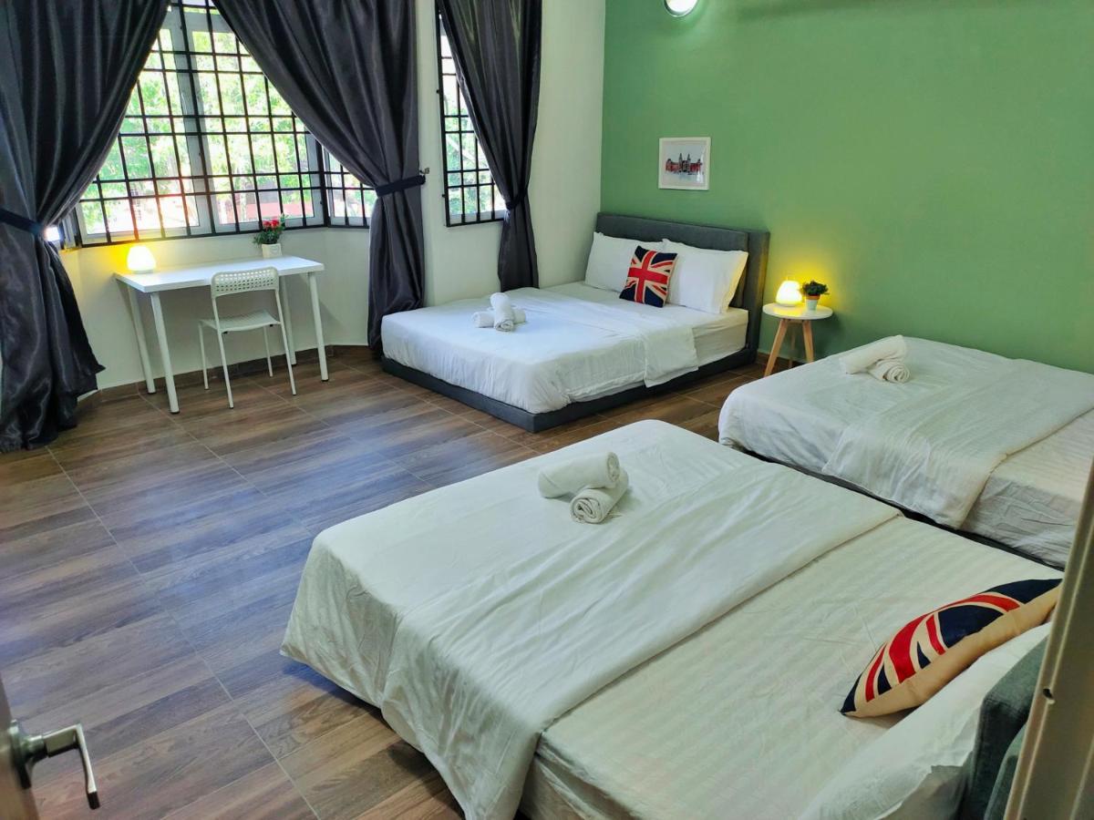 Semi-Detached, Up To 21 Pax, 4 Bedrooms, 3 Bathrooms, 4 Car Parks By Star Home Bayan Lepas Ngoại thất bức ảnh