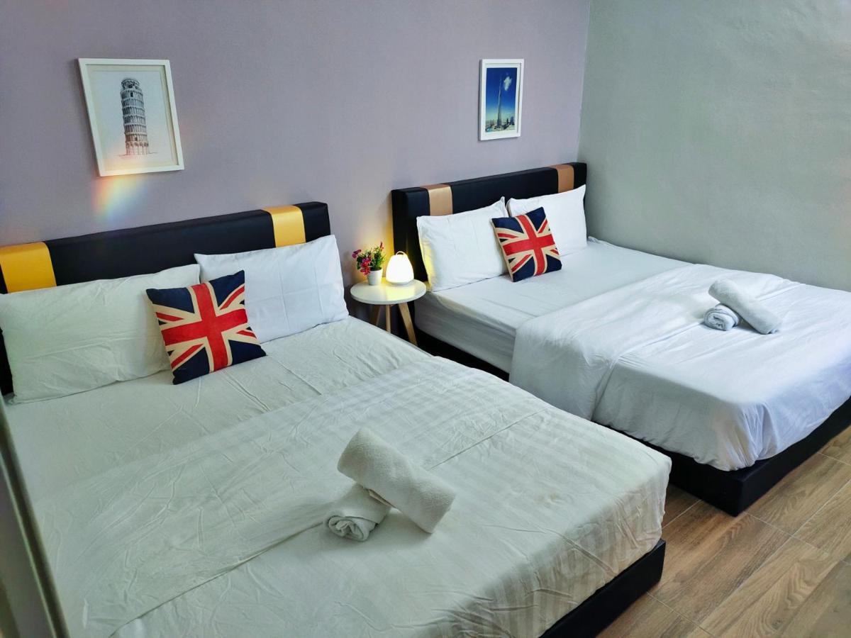 Semi-Detached, Up To 21 Pax, 4 Bedrooms, 3 Bathrooms, 4 Car Parks By Star Home Bayan Lepas Ngoại thất bức ảnh
